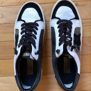 Vintage Havana size 8 camo sneaker